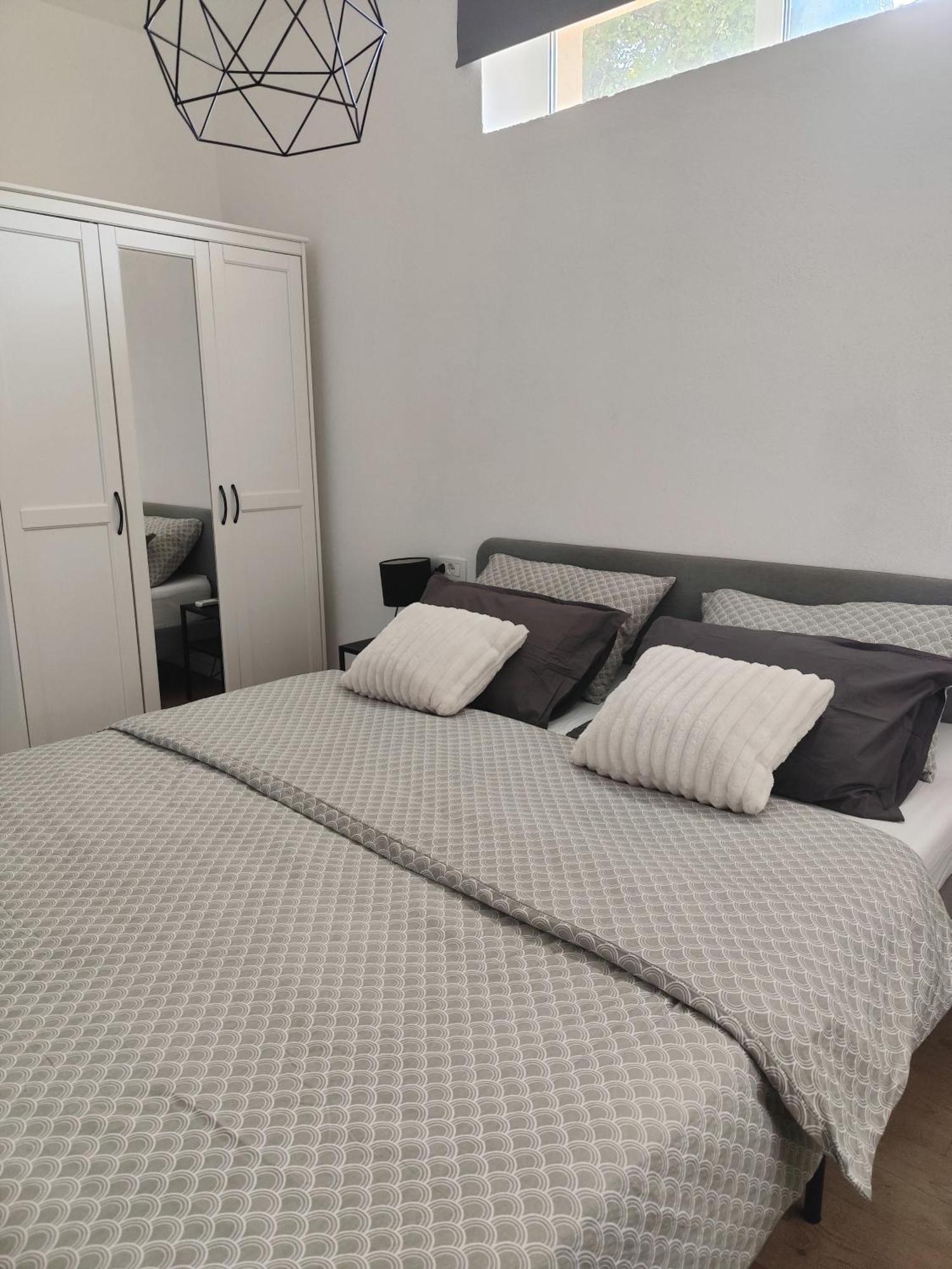 Apartment Relax With Jacuzzi Split Area *